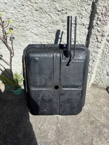 Tanque combustível