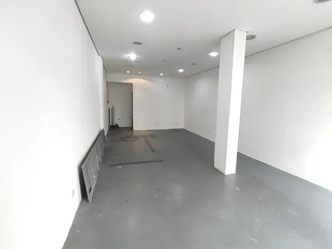 Centro comercial sala para aluguel e venda com 47 metros quadrados com 1 quarto