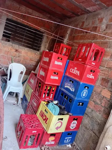 VENDE-SE GRADEADOS DE CERVEJA