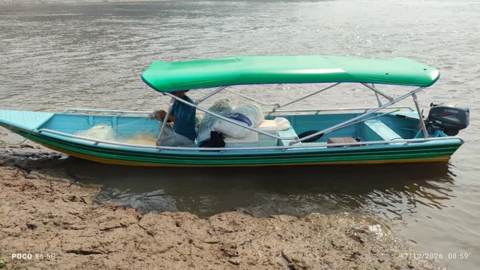 Canoa 6 M + Motor Yamaha 15hp