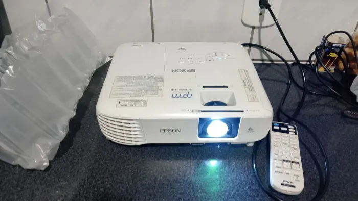 Vendo ou troco por teclado ?