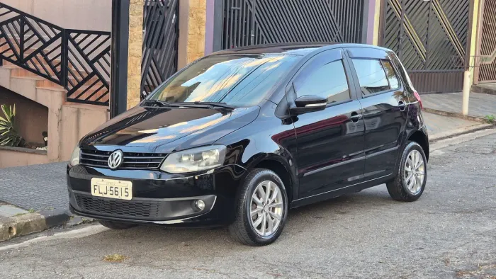 Volkswagen Fox 1.0 MI Total Flex 8V 5P 2014