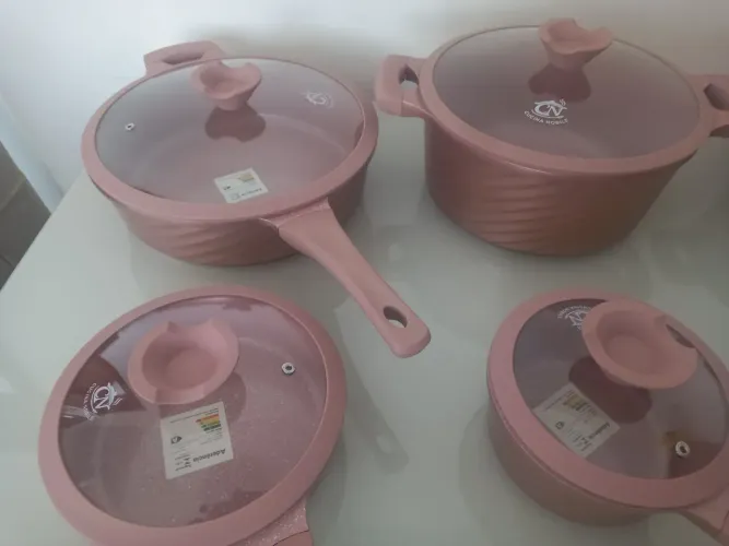 Conjunto de panelas de cerâmicas anteaderente cucina nobile nunca usado
