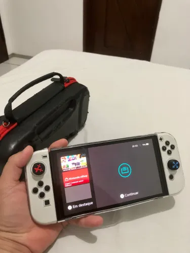 Vendo ou Troco Switch Desbloqueado Oled Conservado (acompanha caixa,nota fiscal)