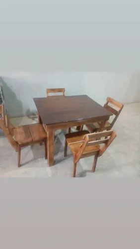 Mesa sala de jantar com 4 cadeiras
