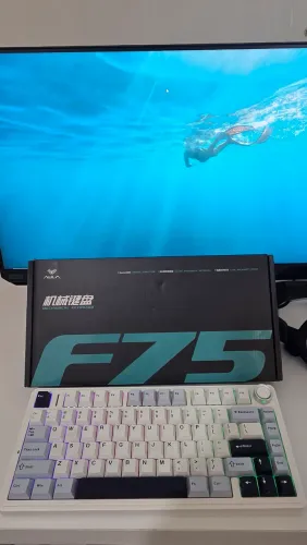Teclado Gamer AULA F75 com Snaptap