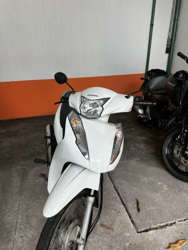 Vendo Biz 110i única dona 
