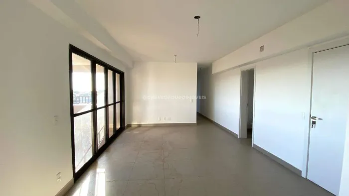 Apartamento a venda no Parque do Mirante.