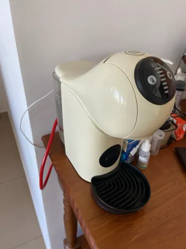 Nescafé dolce gusto branca 220v com suporte de cápsula