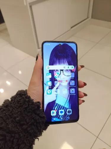 Vendo Redmi 12 Preto 256GB em ótimo estado.