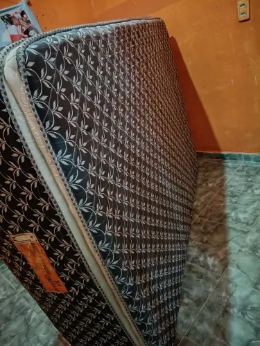 Vendo essa cama box