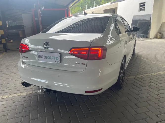 Volkswagen Jetta Highline 2.0 TSI 16V 4P Tiptronic 2016