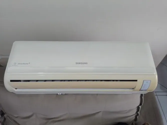 Evaporadora Samsung 12.000btus quente e fria
