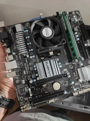 Kit placa mãe Ga78l mt- gigabyte+fx6300+4gb