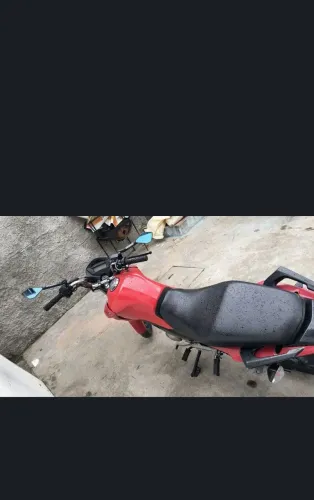 Vendo minha moto 