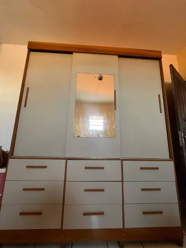 Guarda Roupa 3 portas de correr 9 gavetas 850