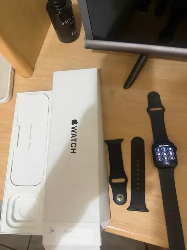 Apple watch SE 2 40 mm na garantia e completo