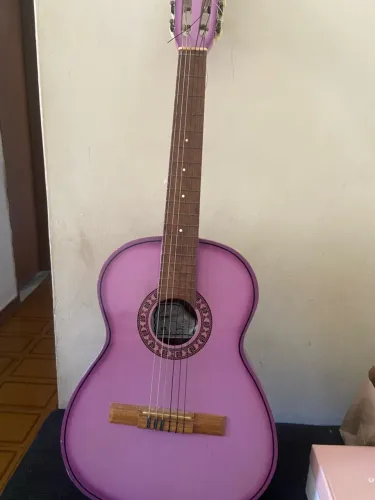Vendo violão poucas vezes usado