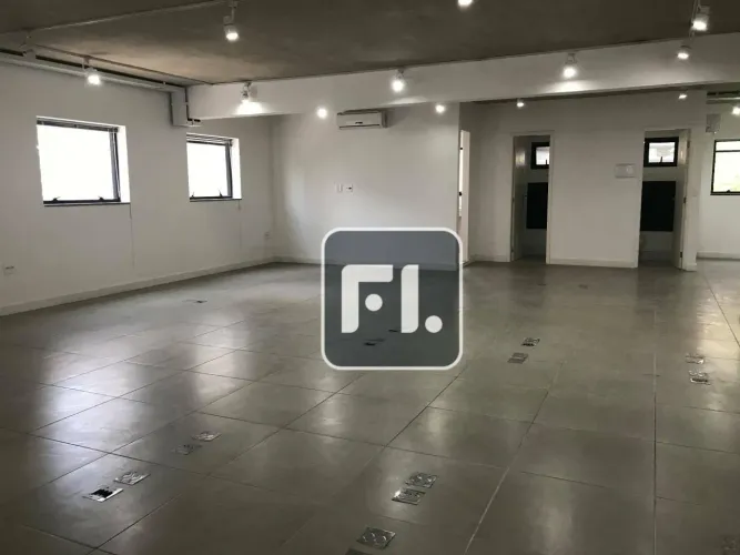 Conjunto, 240 m² - venda por R$ 2.500.001,09 ou aluguel por R$ 25.640,01/mês - Vila Olímpi