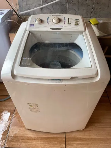 Máquina de lavar ,tanquinho e microondas