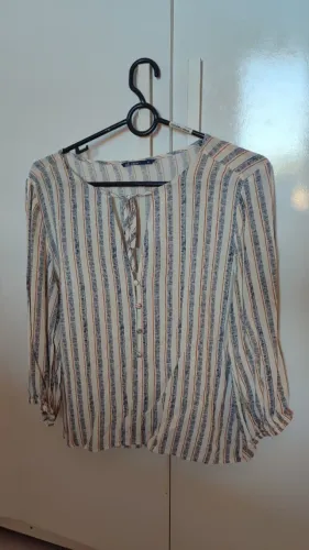 Camisa Feminina Manga 3/4 em Viscose - Listrada Branca