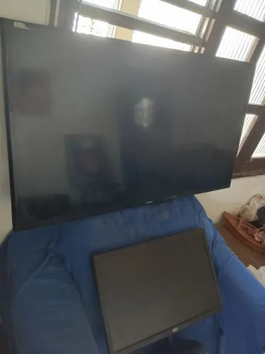 Tv e monitor para aproveitar peças