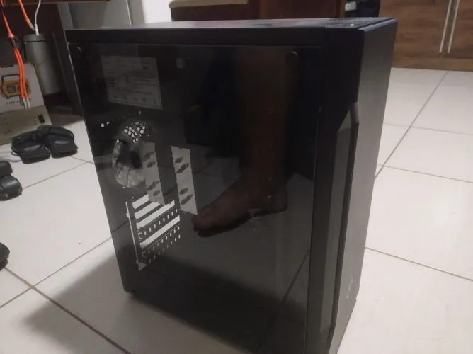 Pc i7 9700k , 16gb, hd500GB DDR4