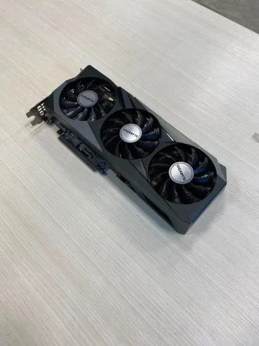 Placa de Vídeo Seminova RTX 3070 8GB Gigabyte (SEM CAIXA)