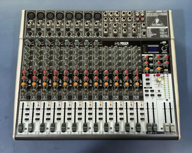 Mesa de Som |Behriger xenyx 2222 USB|