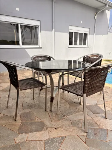 Mesa Área Externa com 4 Cadeiras