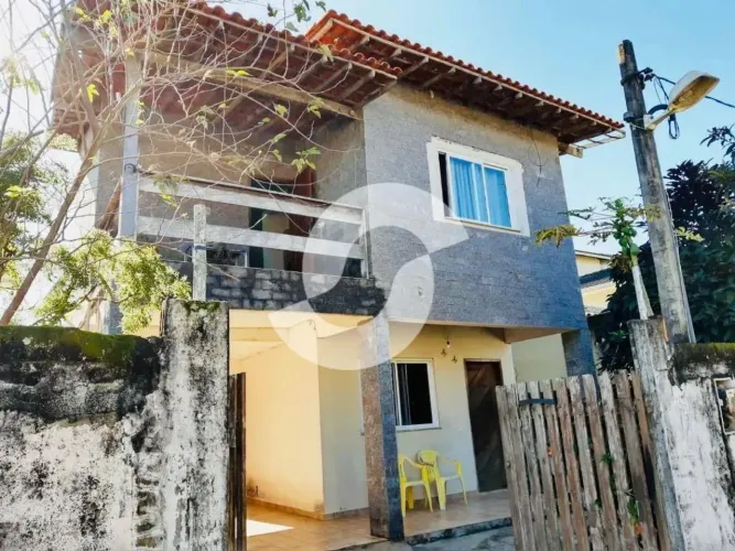 Casa de 182 m² na Rua Promotor Fernando Peixoto, 19 - Itaipu - Niterói - RJ, à venda por R