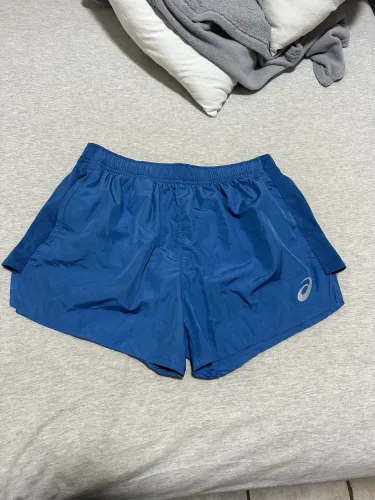Short Esportivo Asics