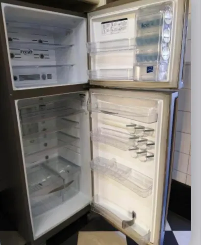 Vende-se geladeira