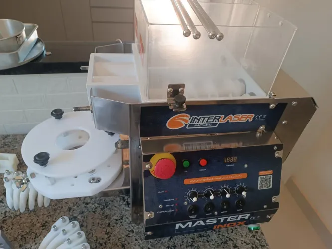 MÁQUINA DE SALGADOS