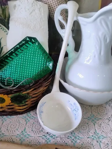 Concha antiga de porcelana