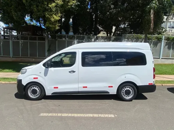 Peugeot Expert Minibus 1.6 Turbo Diesel 2020