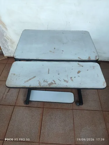 Mesa apoio computador antiga