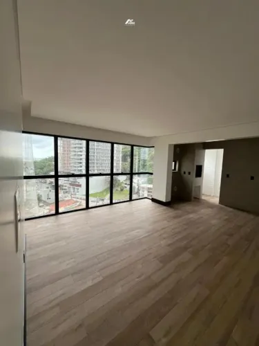 Imóvel Moderno com Churrasqueira Privativa e Lazer Completo com Piscinas, Spa e Pub