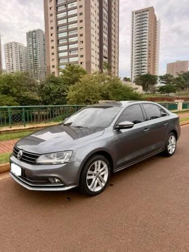 Volkswagen Jetta Highline 2.0 TSI 16V 4P Tiptronic 2017