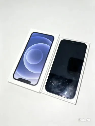 IPHONE 12 - Tela traseira trincada 