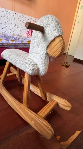 BALANÇO CARNEIRINHO de madeira 