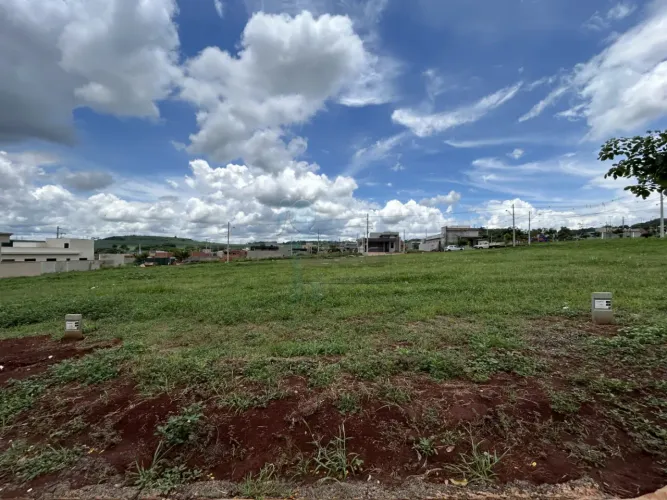 Terreno de 250m² à venda em condomínio - Quinta da Mata