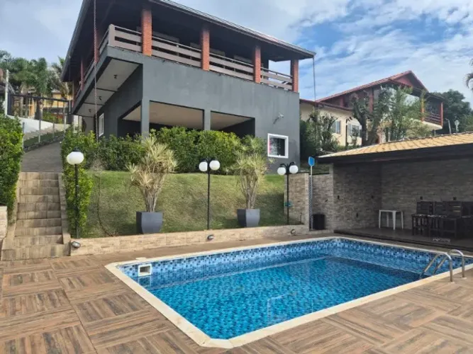 Chácara em Condominio - 5 dorm - Laze completo - 1.130m²