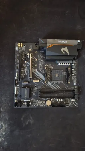 Ryzen 5 5500 + B550M AORUS ELITE
