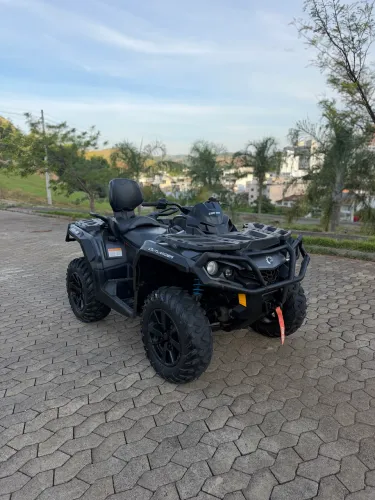 QUADRICICLO CAN-AM OUTLANDER MAX XT 650 4x4 