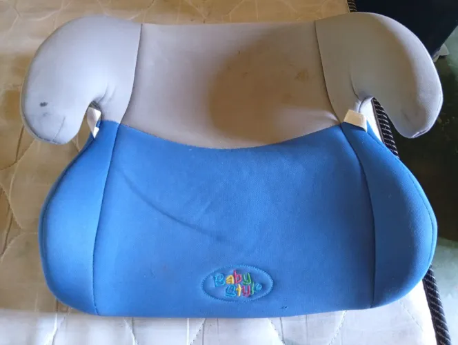 Assento infantil para carro