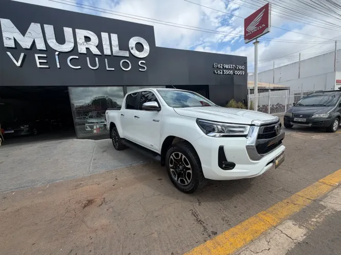 Toyota Hilux CD SRX 4X4 2.8 TDI 16V Diesel Aut. 2023