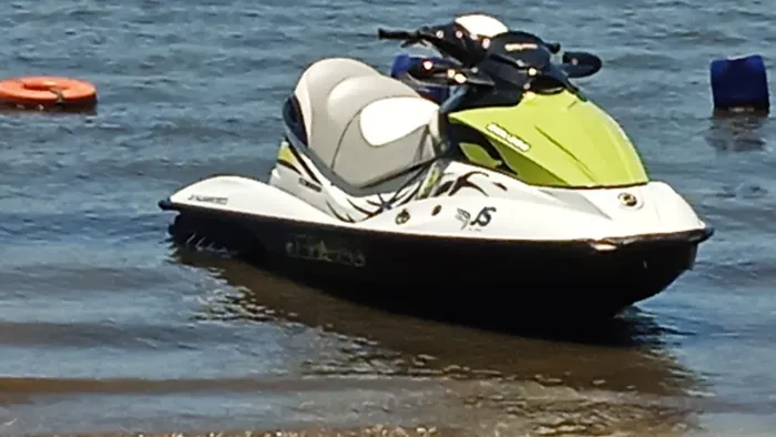 Jet ski Seadoo GTI 155 3 lugares 