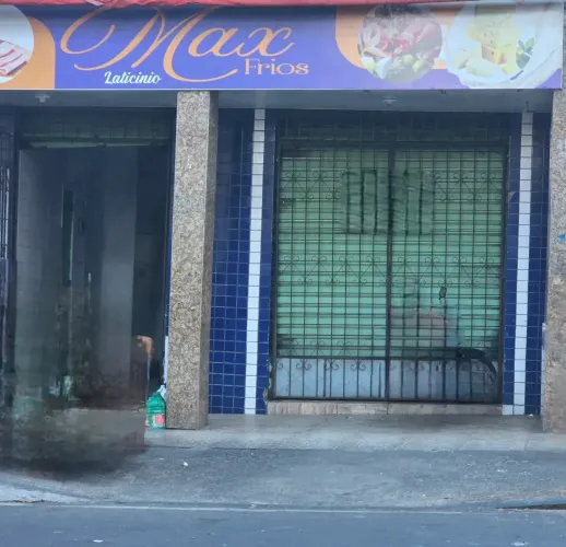 Alugo ponto comercial