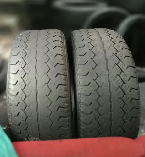 Pneus de carro aro 205/60/15 PAR